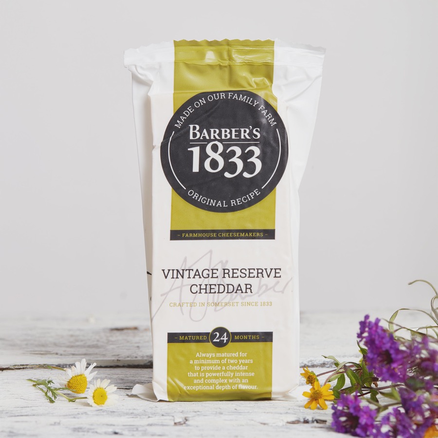 UK Barber's 1833 Farmhouse Cheddar Wedge 190g
